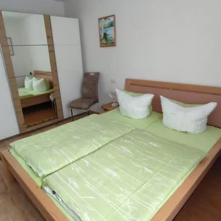 Familie Stahl Apartment Seeg